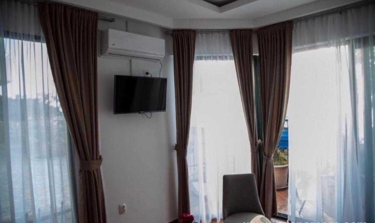 Delux Apartmani Добра вода Екстериор снимка